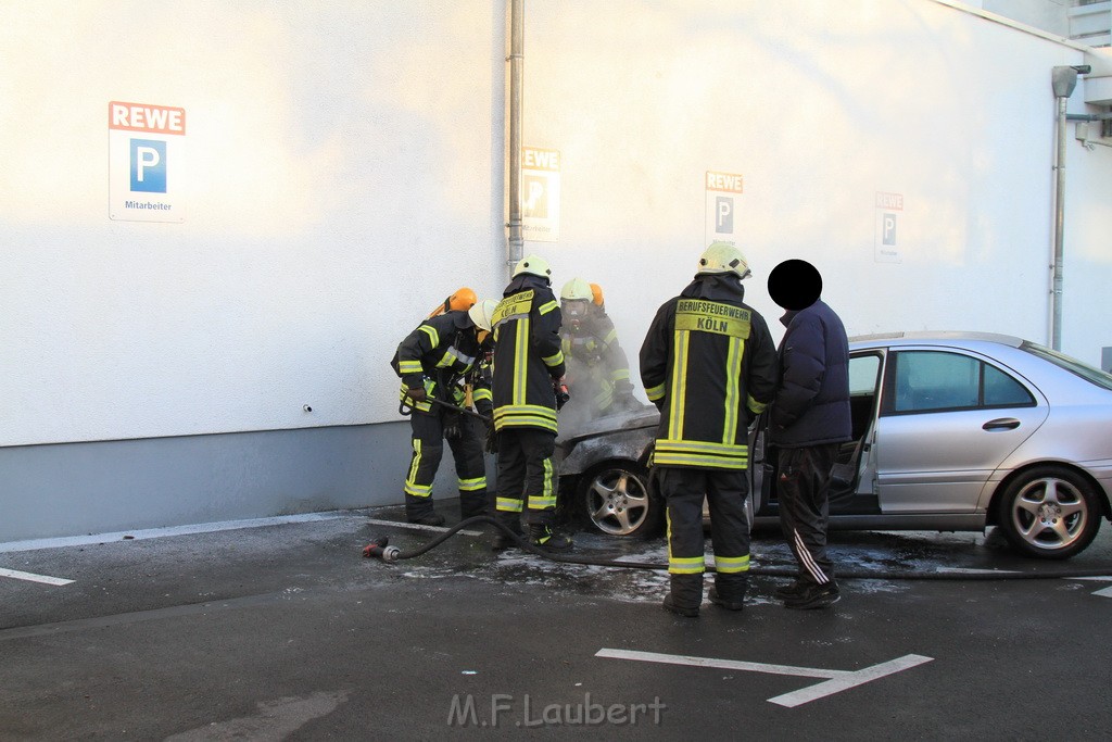 PKW Brand Koeln Bocklemuend Goerlinger Centrum JK P07.jpg